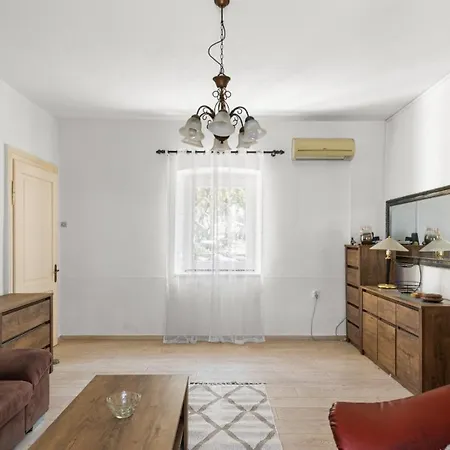 Casa Bugarin بوريتش