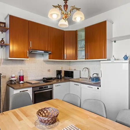 Casa Bugarin بوريتش